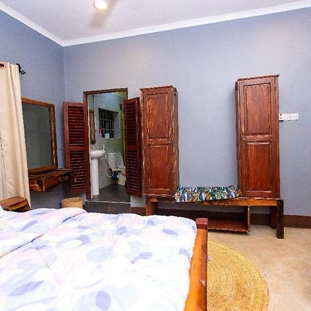 Moshi Urban Hostel And Backpackers Luaran gambar