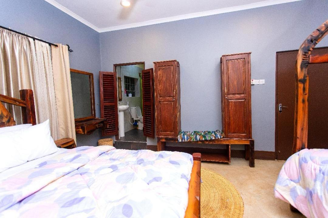 Moshi Urban Hostel And Backpackers Luaran gambar